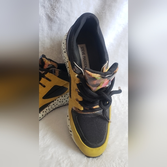 Steve Madden women's size 8 Barra Wedge sneakers leopard print snake print - Picture 2 of 3